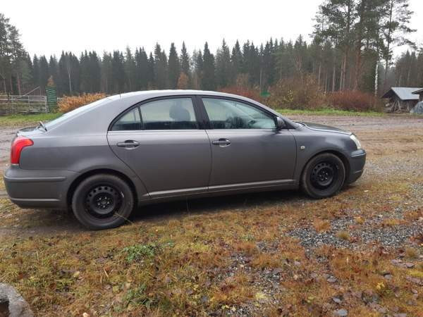 Toyota Avensis Kiuruvesi - valokuva 4