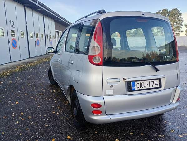 Toyota Yaris Verso Asikkala - valokuva 8