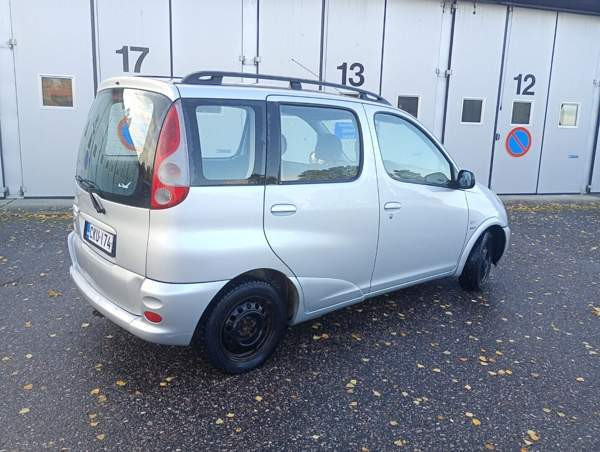 Toyota Yaris Verso Asikkala - valokuva 6