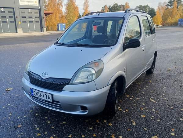 Toyota Yaris Verso Asikkala - valokuva 2