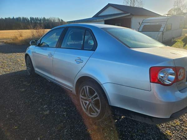 Volkswagen Jetta Nivala - valokuva 4