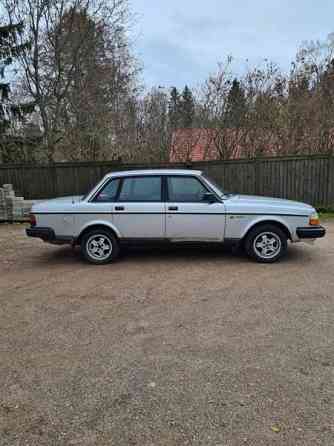 Volvo 240 Nurmijaervi