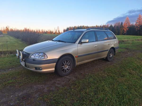 Toyota Avensis Vesanto - valokuva 6