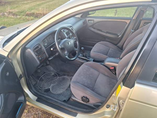 Toyota Avensis Vesanto - valokuva 2