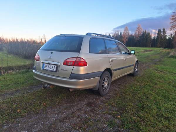 Toyota Avensis Vesanto - valokuva 4