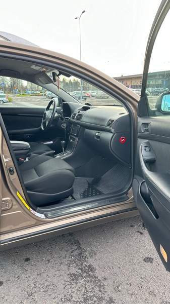 Toyota Avensis Varkaus – foto 6