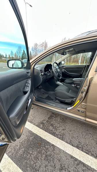 Toyota Avensis Varkaus – foto 5