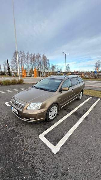 Toyota Avensis Varkaus – foto 3