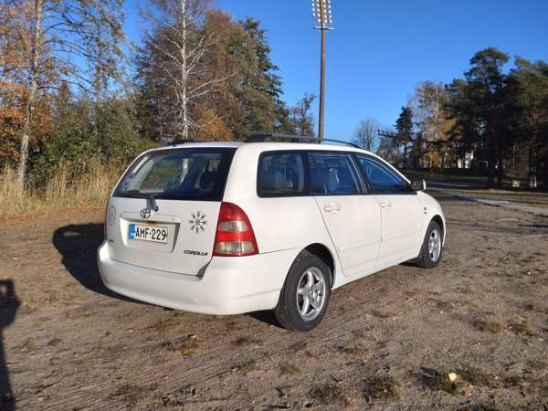 Toyota Corolla Kuopio - valokuva 6