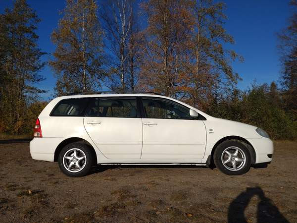 Toyota Corolla Kuopio - valokuva 7