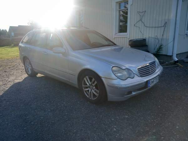 Mercedes-Benz 220 Kalajoki – foto 3