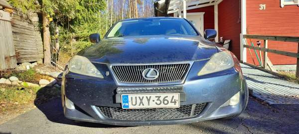 Lexus IS Jaervenpaeae - photo 1
