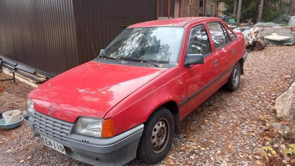 Opel Kadett Sarov - valokuva 1