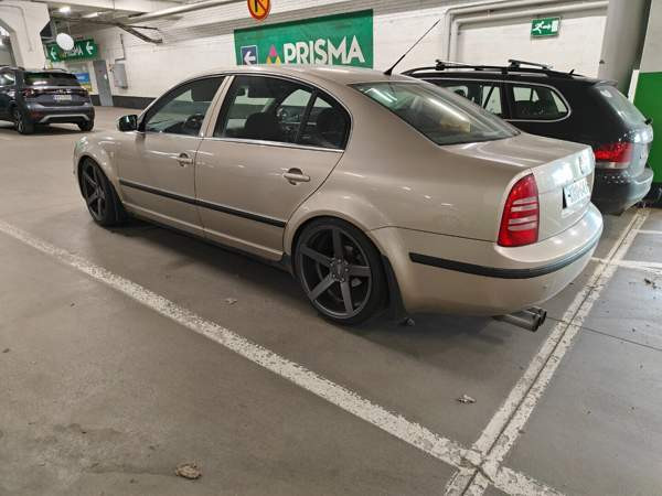 Skoda Superb Hyvinkää - valokuva 7