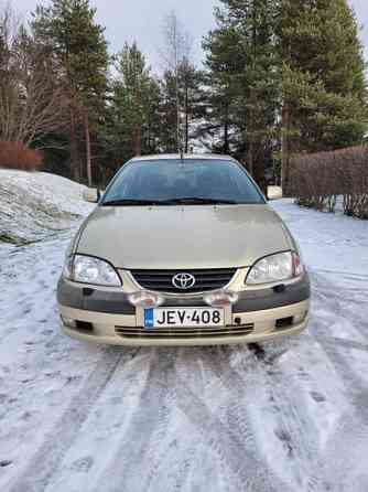 Toyota Avensis Торнио