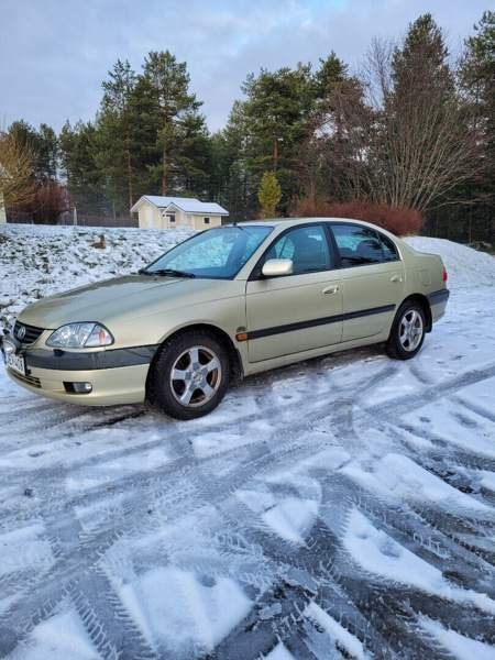 Toyota Avensis Tornio - photo 1