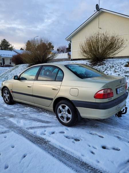Toyota Avensis Tornio - photo 2