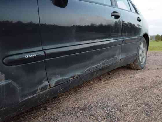 Mercedes-Benz C Raahe