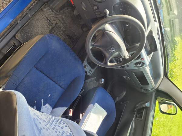 Peugeot Partner Raasepori - valokuva 5