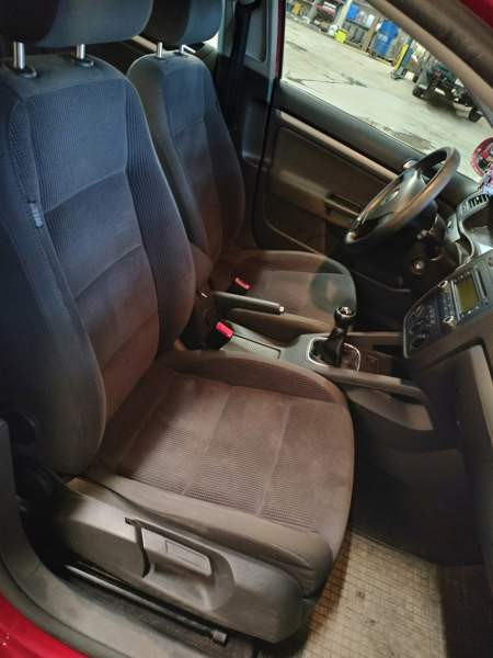 Volkswagen Jetta Рованиеми - изображение 4