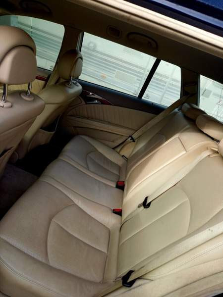 Mercedes-Benz E Sarov - valokuva 4