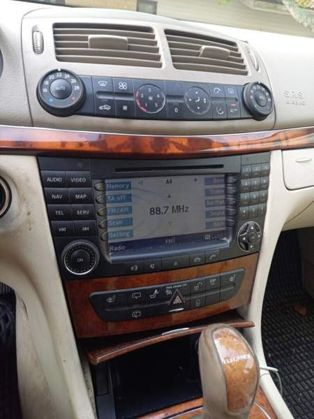 Mercedes-Benz E Sarov - valokuva 5