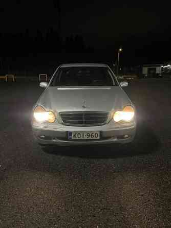 Mercedes-Benz 200 Nokia