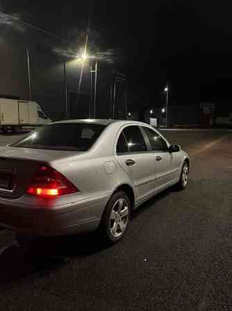 Mercedes-Benz 200 Nokia