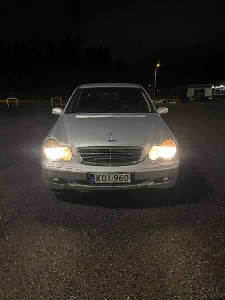 Mercedes-Benz 200 Nokia – foto 1