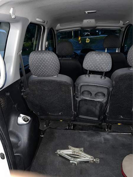 Toyota Yaris Verso Tampere - valokuva 7