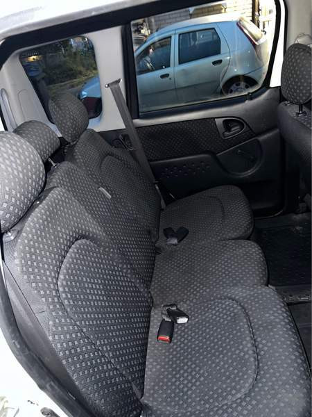 Toyota Yaris Verso Tampere - valokuva 6