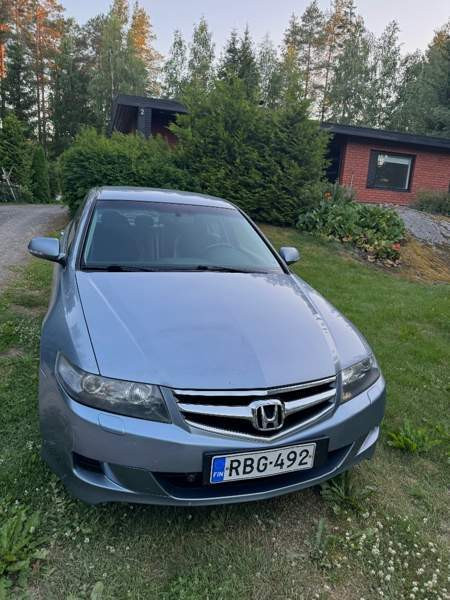 Honda Accord Lieto - valokuva 1