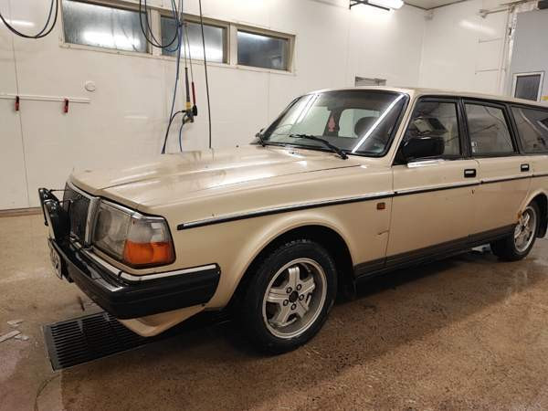 Volvo 240 Kurikka – foto 5