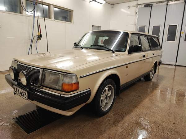 Volvo 240 Kurikka – foto 1