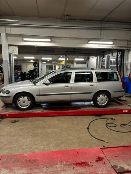 Volvo V70 Nokia – foto 4