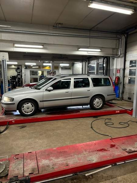 Volvo V70 Nokia – foto 8