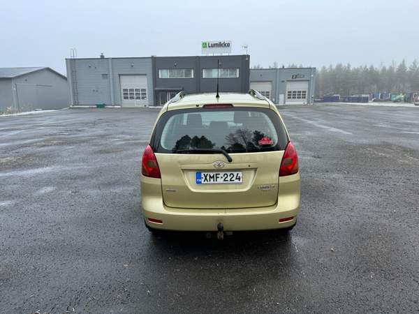 Toyota Corolla Verso Seinäjoki - valokuva 4