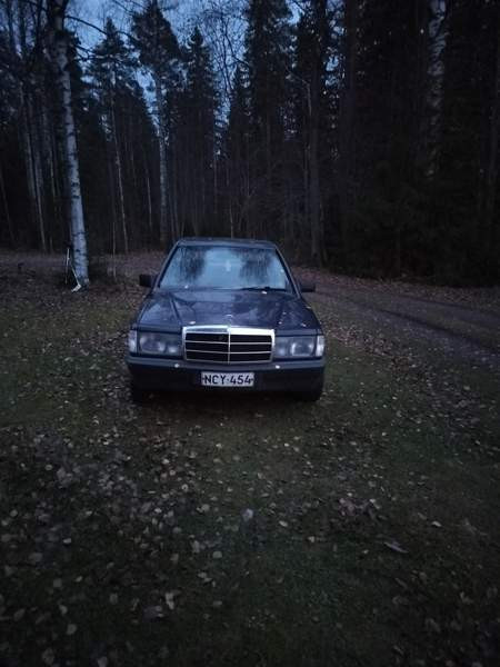 Mercedes-Benz 190 Варкаус - изображение 3