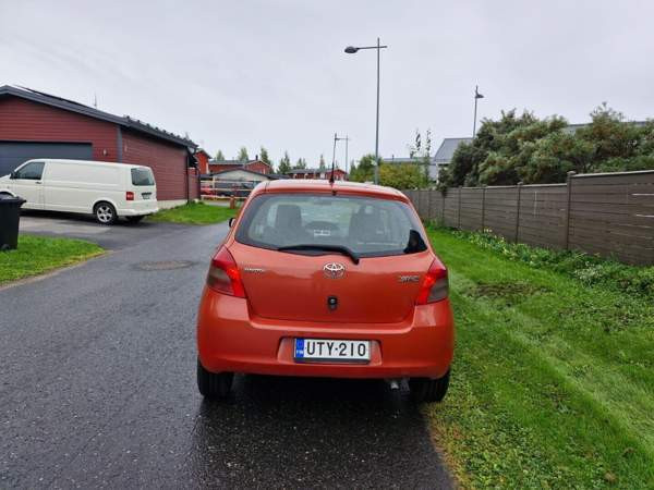 Toyota Yaris Оулу - изображение 6