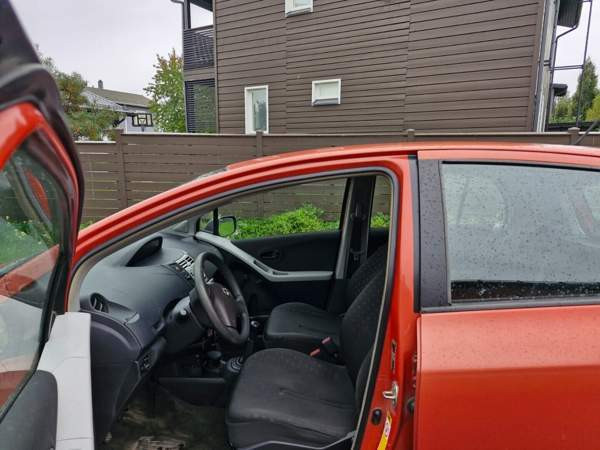 Toyota Yaris Оулу - изображение 8