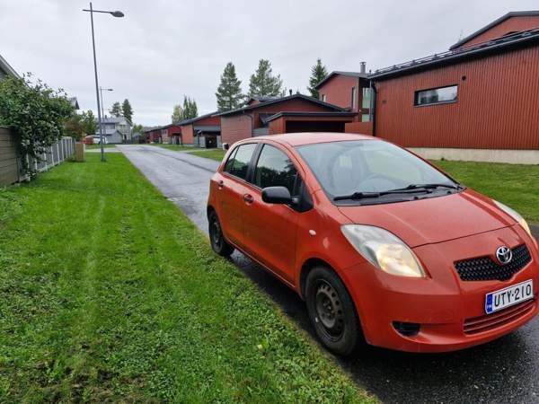 Toyota Yaris Оулу - изображение 4