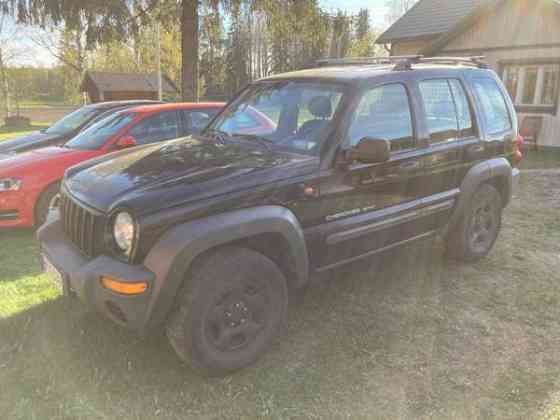 Jeep Cherokee Раума