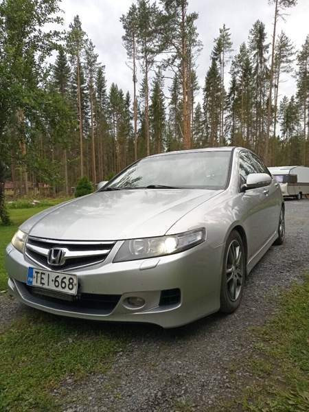 Honda Accord Oulainen - valokuva 4