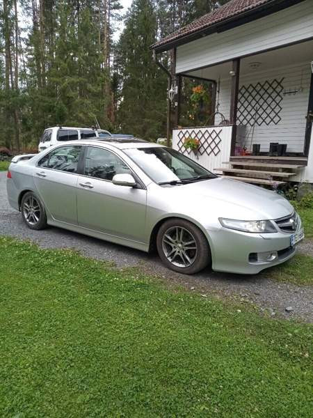 Honda Accord Oulainen - valokuva 2