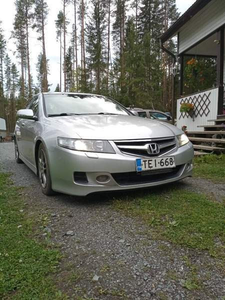 Honda Accord Oulainen - valokuva 5