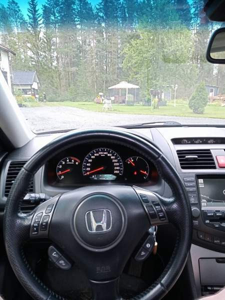 Honda Accord Oulainen - valokuva 7