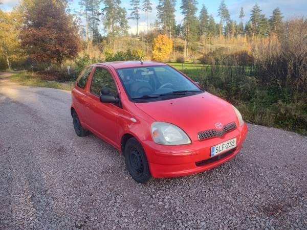 Toyota Yaris Lohja - valokuva 2
