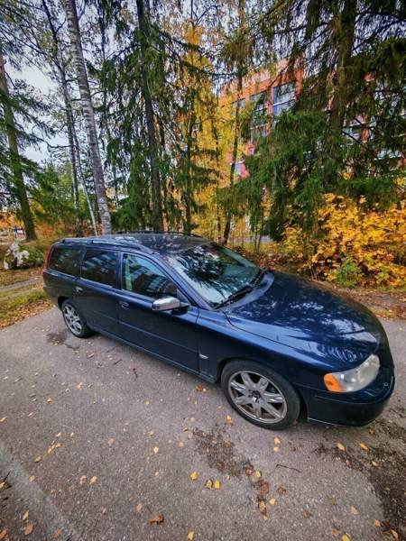 Volvo V70 Vantaa - valokuva 3