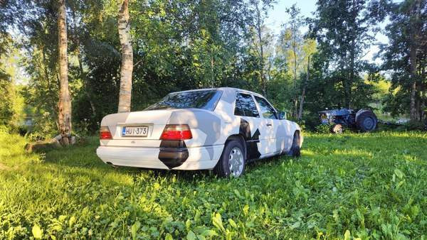 Mercedes-Benz 220 Kurikka – foto 2