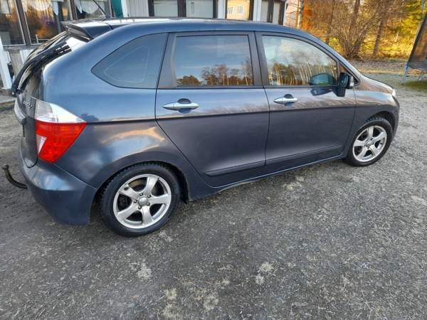 Honda FR-V Ylikiiminki - изображение 2
